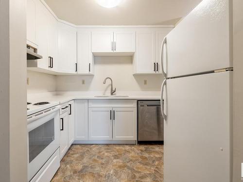 603 10145 109 Street, Edmonton, AB - Indoor Photo Showing Kitchen