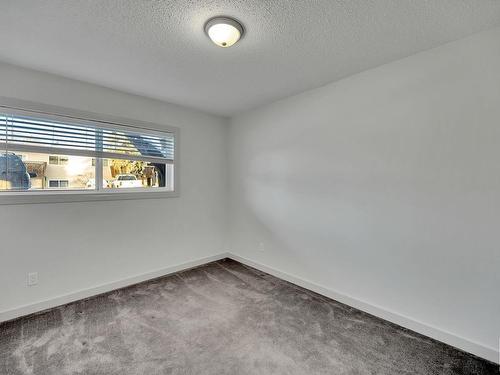 8918D 144 Avenue, Edmonton, AB - Indoor Photo Showing Other Room