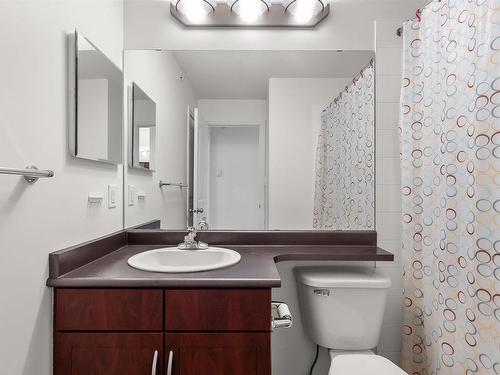 512 9910 107 Street, Morinville, AB - Indoor Photo Showing Bathroom