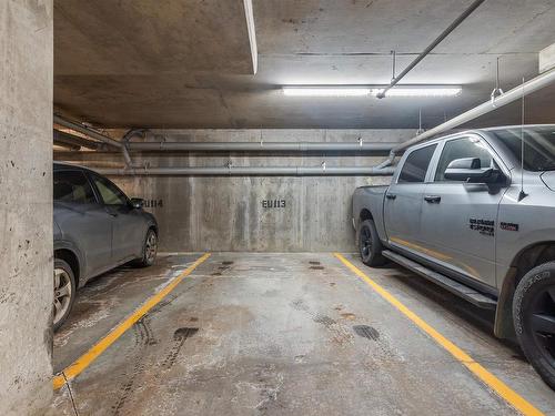 512 9910 107 Street, Morinville, AB - Indoor Photo Showing Garage