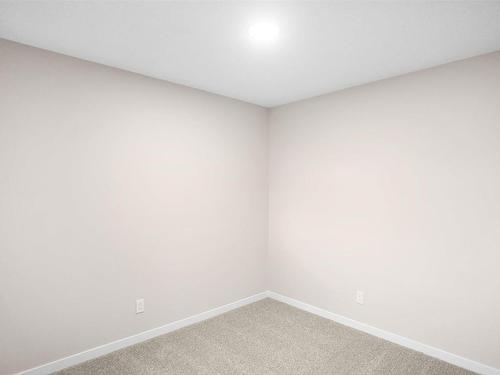 4826 170A Avenue, Edmonton, AB - Indoor Photo Showing Other Room