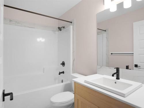 4826 170A Avenue, Edmonton, AB - Indoor Photo Showing Bathroom