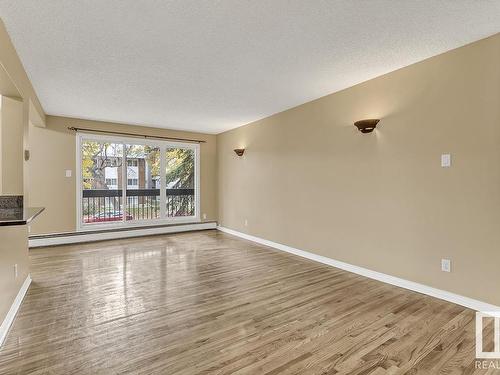 11217 103 Avenue, Edmonton, AB - Indoor