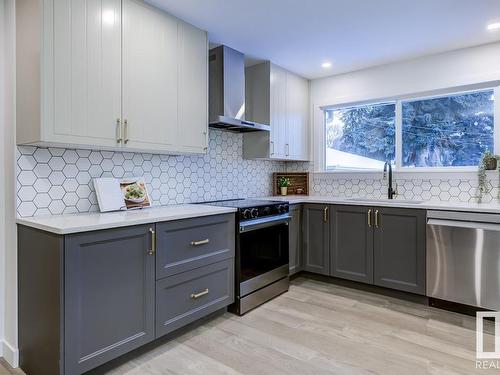 8233 154 Street, Edmonton, AB - Indoor Photo Showing Kitchen