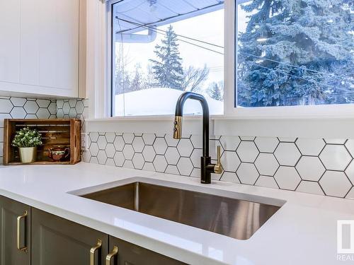 8233 154 Street, Edmonton, AB - Indoor Photo Showing Kitchen