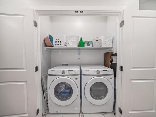 1215 Eaton Lane, Edmonton, AB - Indoor Photo Showing Laundry Room