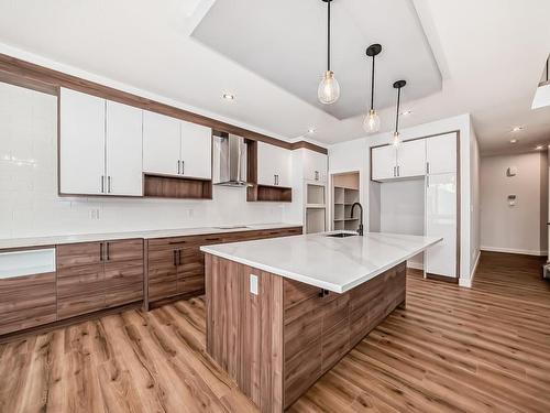 354 Bluff Cove, Leduc, AB - Indoor Photo Showing Kitchen