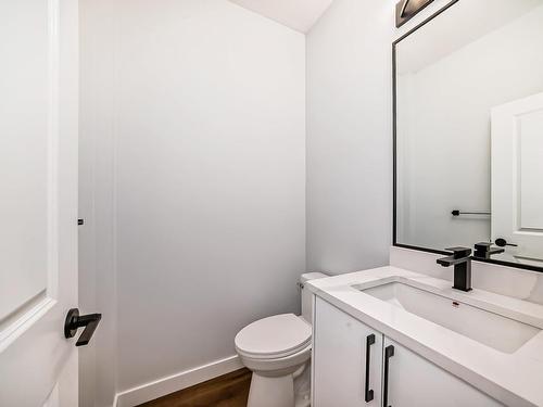 356 Bluff Cove, Leduc, AB - Indoor Photo Showing Bathroom