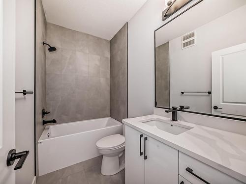 356 Bluff Cove, Leduc, AB - Indoor Photo Showing Bathroom