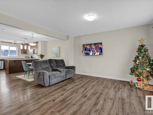 1396 Watt Dr, Edmonton, AB - Indoor Photo Showing Living Room