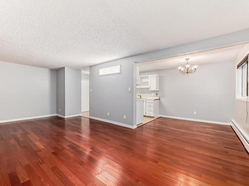 18 10160 119 Street Nw, Edmonton, AB - Indoor Photo Showing Other Room