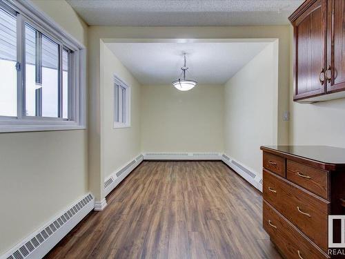 301 10511 19 Avenue, Edmonton, AB - Indoor Photo Showing Other Room