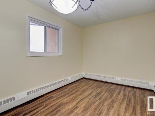 301 10511 19 Avenue, Edmonton, AB - Indoor Photo Showing Other Room