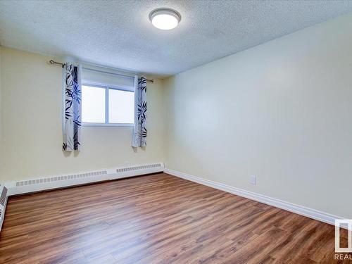 301 10511 19 Avenue, Edmonton, AB - Indoor Photo Showing Other Room