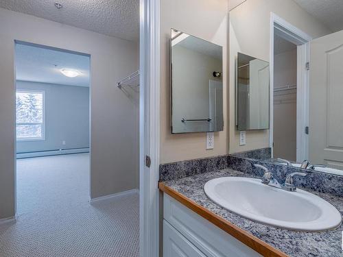 216 151 Edwards Drive Sw, Edmonton, AB - Indoor Photo Showing Bathroom