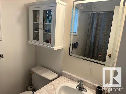 4607 Champagne Drive, Athabasca Town, AB - Indoor Photo Showing Bathroom