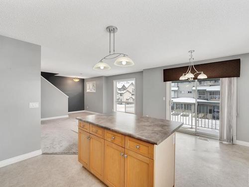 122 12050 17 Avenue, Edmonton, AB - Indoor Photo Showing Kitchen