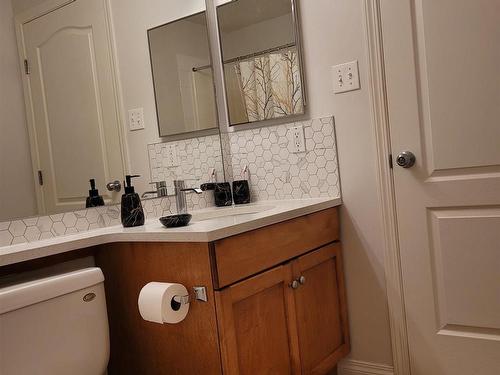 2407 320 Clareview Station Drive, Edmonton, AB - Indoor Photo Showing Bathroom