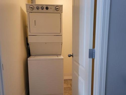 2407 320 Clareview Station Drive, Edmonton, AB - Indoor Photo Showing Laundry Room