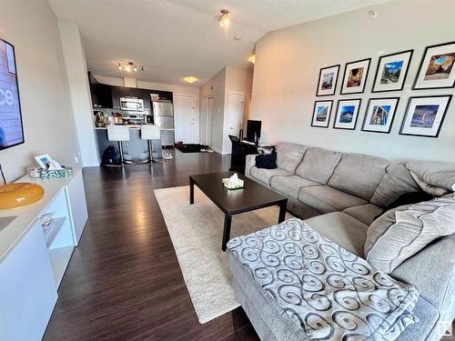 14808 125 Street, Edmonton, AB - Indoor Photo Showing Living Room