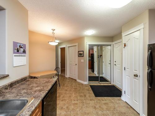 326 7801 Golf Course Road, Stony Plain, AB - Indoor