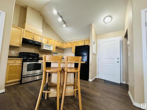 412 245 Edwards Dr, Edmonton, AB - Indoor Photo Showing Kitchen