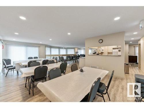 10860 11 Avenue, Edmonton, AB - Indoor Photo Showing Dining Room