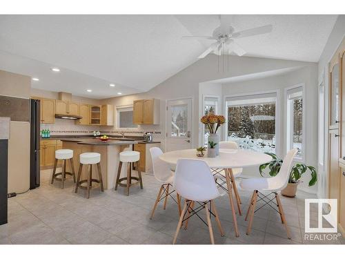 240 49547 Rge Road 243, Rural Leduc County, AB - Indoor Photo Showing Dining Room