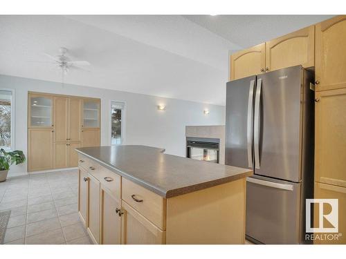 240 49547 Rge Road 243, Rural Leduc County, AB - Indoor Photo Showing Kitchen