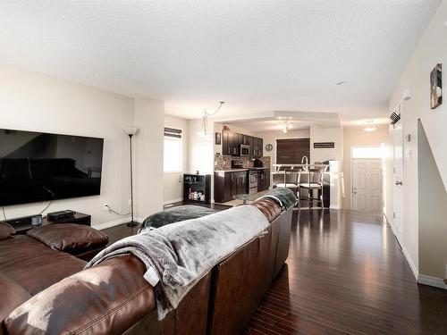 101 1804 70 Street, Edmonton, AB - Indoor Photo Showing Living Room