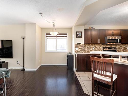 101 1804 70 Street, Edmonton, AB - Indoor Photo Showing Kitchen With Upgraded Kitchen