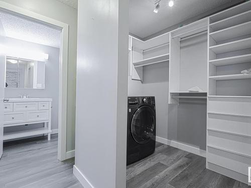 207 9329 104 Avenue, Edmonton, AB - Indoor Photo Showing Laundry Room