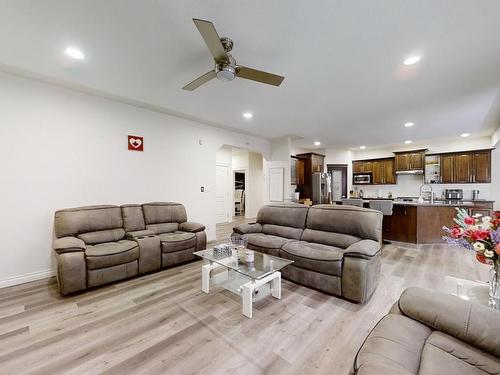 115 Lakeland Drive, Beaumont, AB - Indoor Photo Showing Living Room