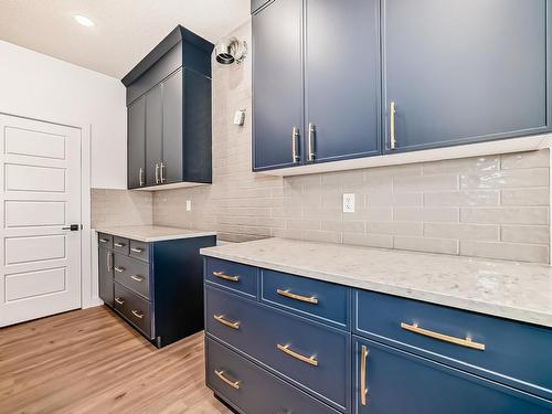 207 Kettyl Co Nw, Leduc, AB - Indoor Photo Showing Kitchen