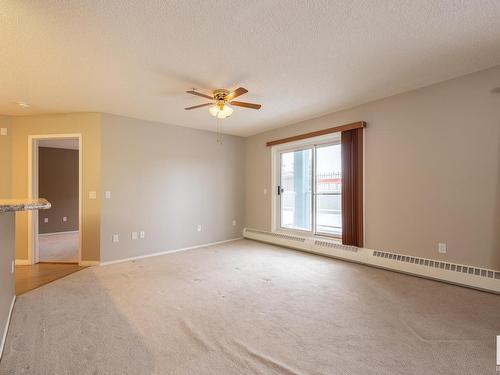 113 70 Crystal Lane, Sherwood Park, AB - Indoor Photo Showing Other Room