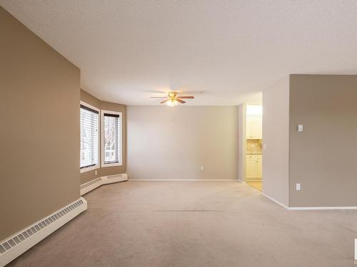 113 70 Crystal Lane, Sherwood Park, AB - Indoor Photo Showing Other Room