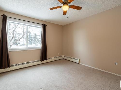 113 70 Crystal Lane, Sherwood Park, AB - Indoor Photo Showing Other Room