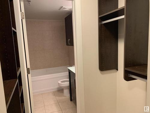 Edmonton, AB - Indoor Photo Showing Bathroom