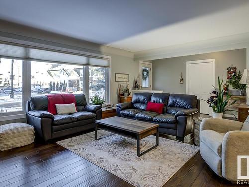 9739 148 Street, Edmonton, AB - Indoor Photo Showing Living Room