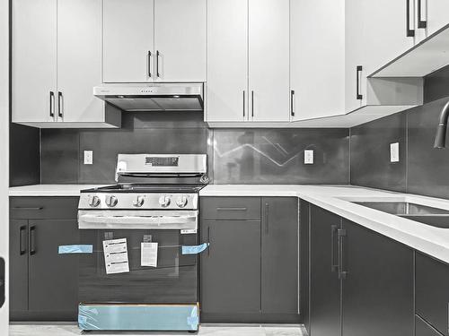 5909 19 St, Rural Leduc County, AB - Indoor Photo Showing Kitchen