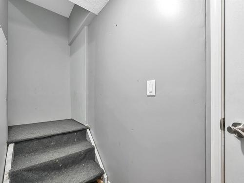 10634 Beaumaris Road, Edmonton, AB - Indoor Photo Showing Other Room