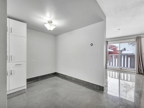 10634 Beaumaris Road, Edmonton, AB - Indoor Photo Showing Other Room