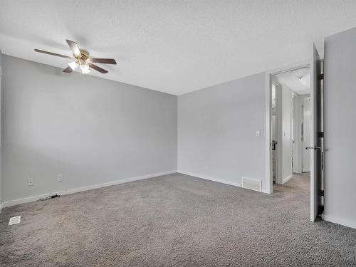 10634 Beaumaris Road, Edmonton, AB - Indoor Photo Showing Other Room