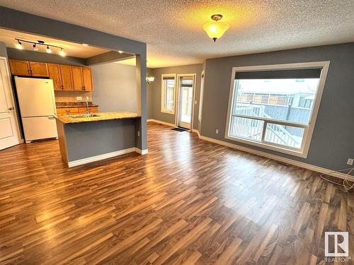 24 49 Colwill Boulevard, Sherwood Park, AB - Indoor Photo Showing Kitchen