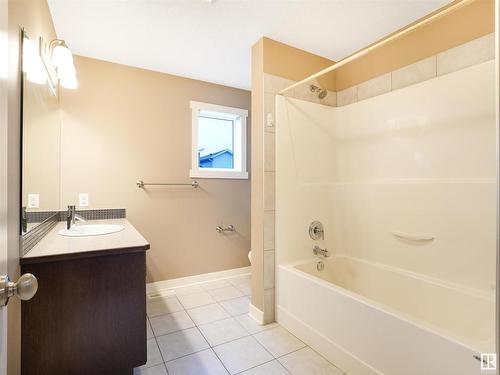 214 401 Southfork Drive, Leduc, AB - Indoor Photo Showing Bathroom