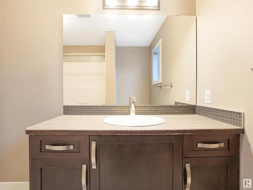 214 401 Southfork Drive, Leduc, AB - Indoor Photo Showing Bathroom