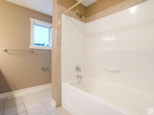 214 401 Southfork Drive, Leduc, AB - Indoor Photo Showing Bathroom