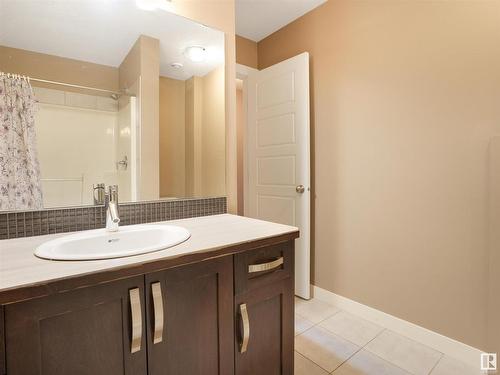 214 401 Southfork Drive, Leduc, AB - Indoor Photo Showing Bathroom