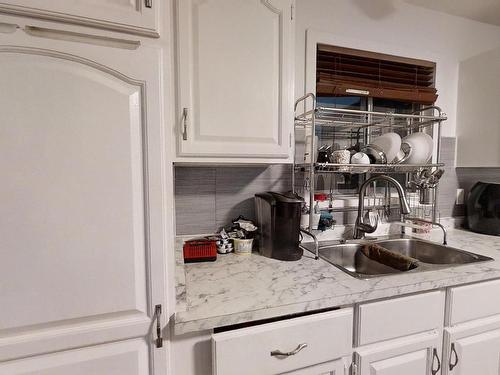 7116 187A Street, Edmonton, AB - Indoor Photo Showing Kitchen With Double Sink