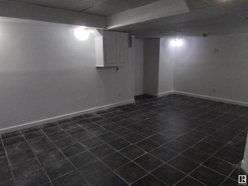 7116 187A Street, Edmonton, AB - Indoor Photo Showing Other Room